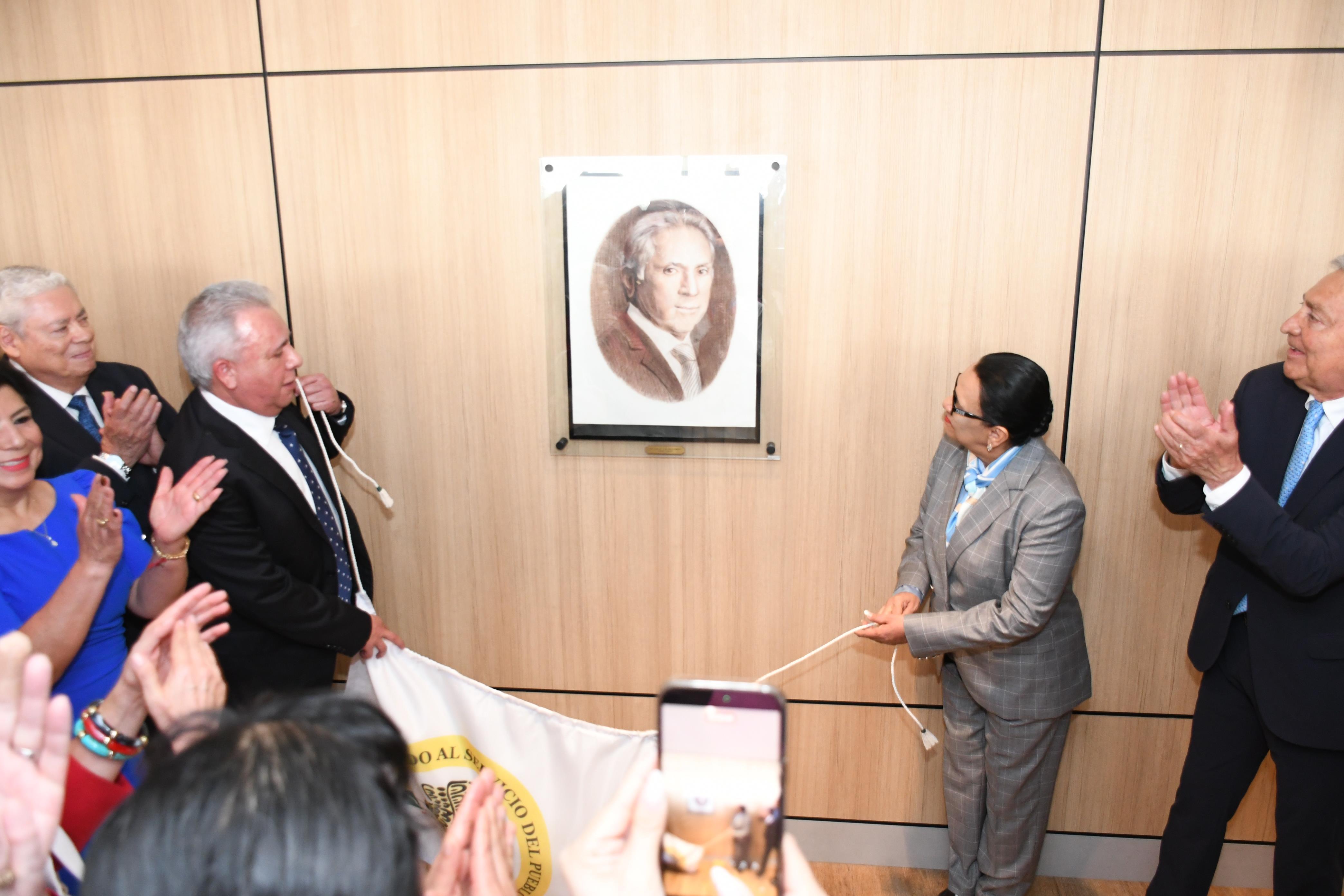 Ceremonia de Develación e Inauguración del Salón “Presidentes” de la FSTSE, un espacio para la memoria y el futuro